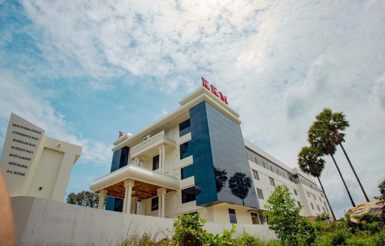 Kkm International Hotel Kuzhittura Exterior foto